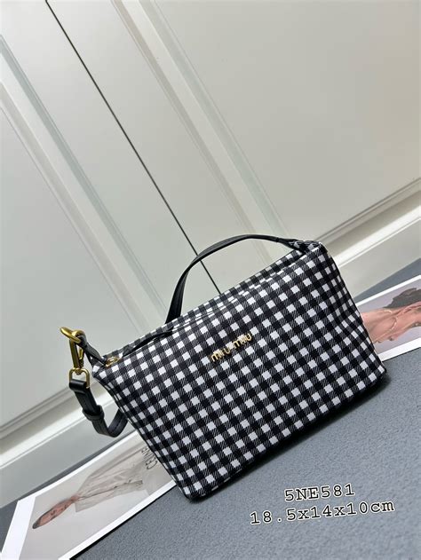 miu miu aaa c8-i36307